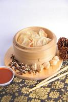 camarão dimsum comida chinesa molho delicioso e picante foto