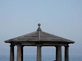 caminho costeiro em s'agaro na costa brava catalã foto