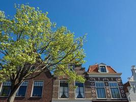 a cidade de alkmaar na holanda foto