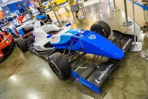 moscou - agosto de 2016 fórmula renault 2.0 smp racing apresentada no salão internacional de automóveis mias moscou em 20 de agosto de 2016 em moscou, rússia foto