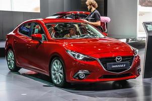 frankfurt - setembro de 2015 mazda3 apresentado na iaa international mot foto