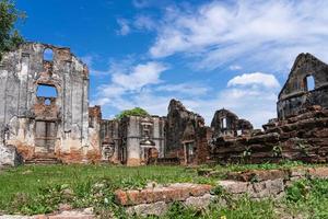 que casa. antigo estilo renascentista de residência em lop buri, tailândia foto