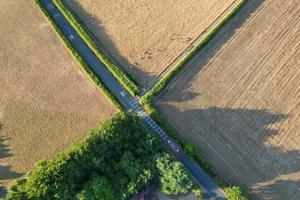 bela vista aérea da zona rural britânica em sharpenhoe clappers inglaterra foto