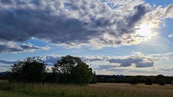 bela paisagem rural da inglaterra reino unido foto