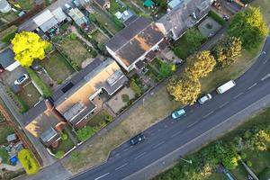 imagens aéreas por drone vista de alto ângulo de londres luton cidade da inglaterra grã-bretanha foto