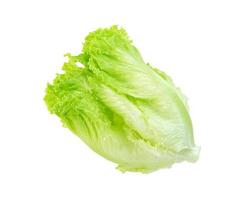 folha de alface isolada no fundo branco, padrão de folhas verdes, ingrediente de salada foto