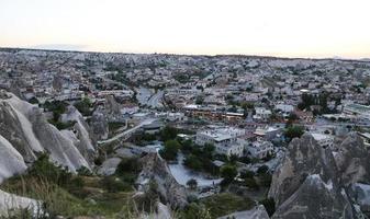 cidade de goreme na capadócia foto