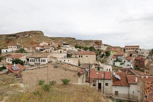 casas antigas na cidade de avanos, turquia foto
