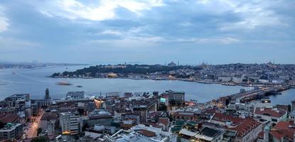cidade velha da cidade de istambul na turquia foto