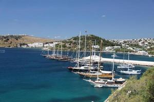 cidade de bodrum na cidade de mugla, turquia foto