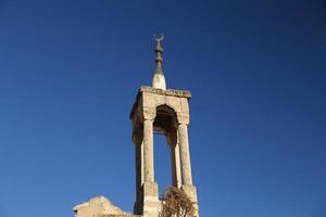 mesquita na aldeia de cavusin, nevsehir, capadócia foto