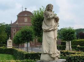 pequena igreja em Westphalia foto