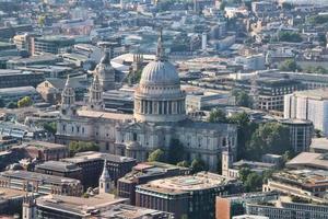 uma vista aérea de Londres foto