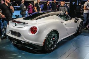 frankfurt - setembro 2015 alfa romeo 4c apresentado na iaa internatio foto