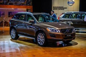 moscou, rússia - agosto de 2012 volvo xc60 apresentado como estreia mundial no 16º salão internacional de automóveis mias moscou em 30 de agosto de 2012 em moscou, rússia foto