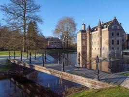 o castelo de ruurlo na holanda foto