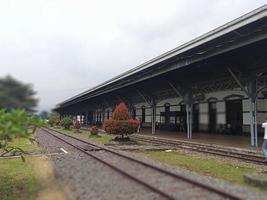 pátio da estação de trem foto