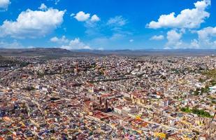 méxico, vista panorâmica do horizonte do centro histórico da cidade de zacatecas foto