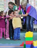 crianças pré-escolares foto