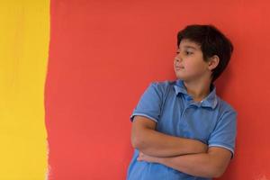 retrato de um jovem feliz foto