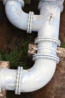 encanamento de água para usina hidrelétrica foto