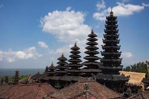 besakih complexo pura penataran agung, templo hindu de bali, indonésia foto