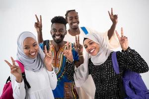 grupo de estudantes africanos felizes foto