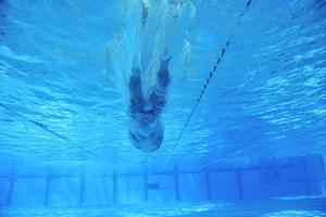 piscina debaixo d'água foto