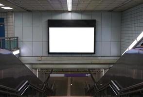 cenário do metrô e maquete publicitária foto