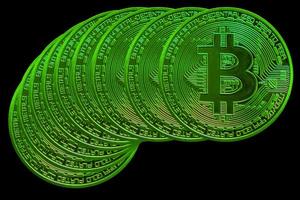 muito bitcoin verde da moeda criptográfica durante o mercado em ascensão nas costas pretas foto