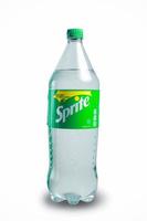 garrafa de plástico transparente sprite isolado. foto