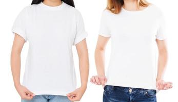 conjunto de camiseta, mulher de camiseta isolada no fundo branco foto
