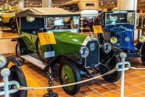 fontvieille, mônaco - junho de 2017 verde mathis sba 1922 no museu de coleção de carros top de mônaco foto