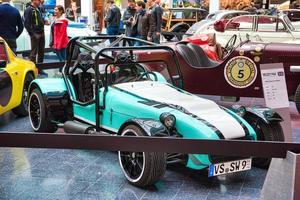 friedrichshafen - maio de 2019 azure tiger super seven 2004 cabrio roadster no motorworld classics bodensee em 11 de maio de 2019 em friedrichshafen, alemanha foto