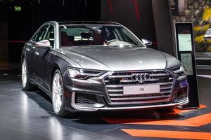 frankfurt, alemanha - setembro de 2019 prata cinza audi s6 a6 c8 sedan, iaa international motor show auto exhibtion foto