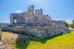 grande palácio 25, ruínas maias em tulum, riviera maya, yucatan, mar do caribe, méxico foto