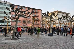 frankfurt, alemanha - 18 de março de 2015 multidões de manifestantes, manifestação blockupy foto