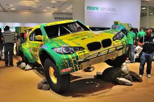 frankfurt - 14 de setembro jimco bmw x6 tt apresentado como estreia mundial na 65th iaa internationale automobil ausstellung em 14 de setembro de 2013 em frankfurt, alemanha foto