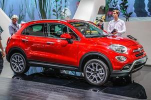 frankfurt - setembro de 2015 fiat 500x apresentado na iaa international foto