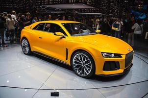 frankfurt - 21 de setembro conceito audi a3 sport quattro apresentado como estreia mundial na 65ª iaa internationale automobil ausstellung em 21 de setembro de 2013 em frankfurt, alemanha foto