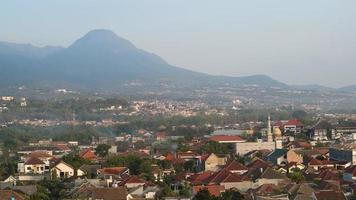 atmosfera matinal da cidade de malang foto