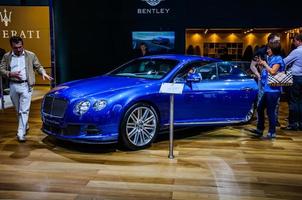 moscou, rússia - agosto de 2012 bentley continental gt speed 2ª geração apresentada como estreia mundial no 16º salão internacional de automóveis mias moscou em 30 de agosto de 2012 em moscou, rússia foto