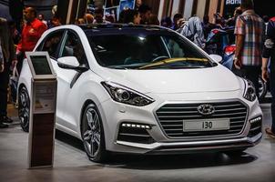 frankfurt - setembro de 2015 hyundai i30 apresentado na iaa internacionala foto