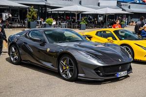 sinheim, alemanha - maio 2022 ferrari 812 superfast tipo f152m foto