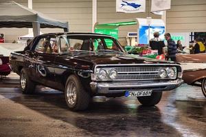 friedrichshafen - maio de 2019 ford fairlane sedan 1969 no motorworld classics bodensee em 11 de maio de 2019 em friedrichshafen, alemanha foto