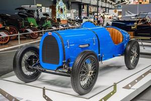 sinheim, alemanha - mai 2022 blue rabag grand prix cabrio sob licença bugatti 1924 foto