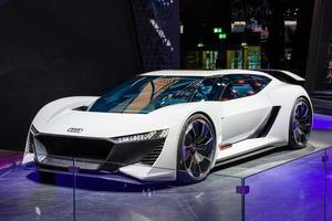 Frankfurt, Alemanha - setembro de 2019 branco elétrico audi pb18 e-tron conceito cupê carro, iaa international motor show auto exhibtion foto