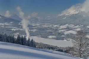 paisagem de inverno montanha foto