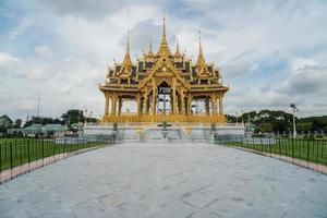 barom mangalanusarani pavilhão na área do salão do trono ananta samakhom um dos marcos icônicos de bangkok, tailândia. foto