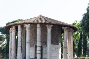 roma - templo vesta foto